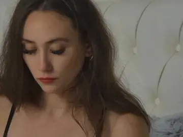 Bongacams Live Sex Cam of AliceMunro