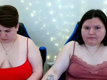 Bongacams Watch Live Sex Cams of BeckyAndEllen