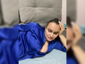 Fucking hard milf cams