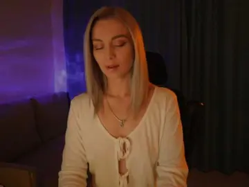 Bongacams Free Porn Cam of BlackMonro