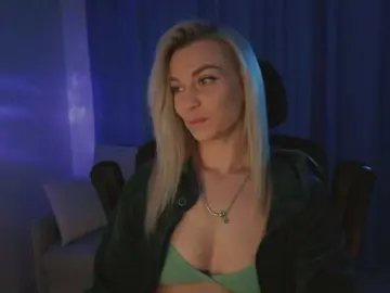 Bongacams Nude Webcam of BlackMonro