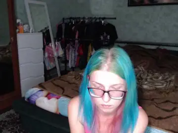 Enjoying milf cams