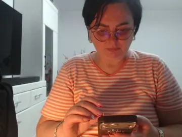 Bongacams Live Sex Cam of Emyllywhite