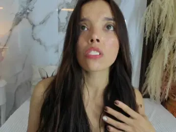 Bongacams Free Live Porn of hannahill69