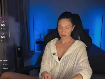 Teasing milf cams