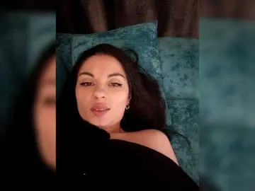 Bongacams Nude Webcam of GgggLAAAAaaFFtt596rr