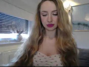 Bongacams Free Porn Cam of JulietteGlow