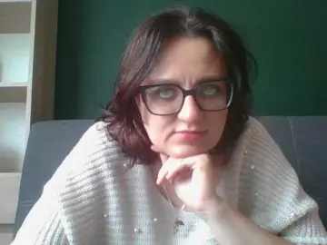 Bongacams Sex Cam of sensualParis
