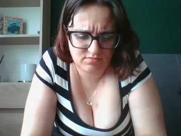 Bongacams Best live sex cam show of sensualParis