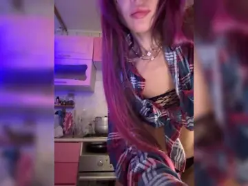 Bongacams Free Porn Cam of VIP17CoupleDream