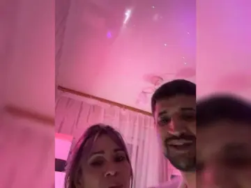 Bongacams Watch Live Sex Cams of VIP17CoupleDream