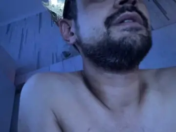 Bongacams Free Porn Cam of VIP17CoupleDream