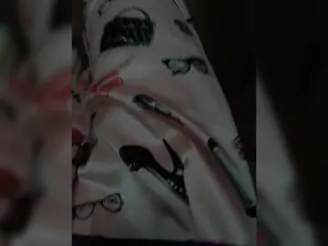 Dildoing milf cams