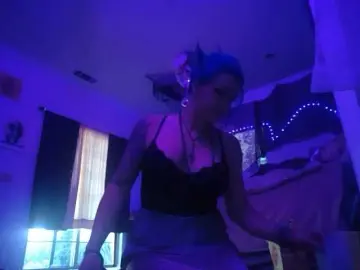 Bongacams Sex Cam of Callie-Canna-Lillie