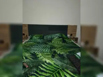 Bongacams Watch Live Sex Cams of Adel-696