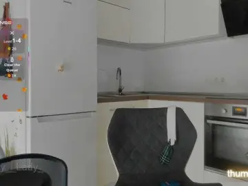 Bongacams Nude Webcam of LuckyLady01