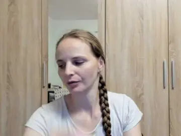 Bongacams Adult Video Chat of Lulu-Erotica
