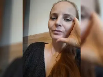 Bongacams Sex Cam of Lulu-Erotica