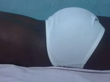 Bongacams Live Sex Cam of Sweetmella