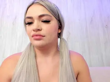 Bongacams Live Sex Cam of milaowens