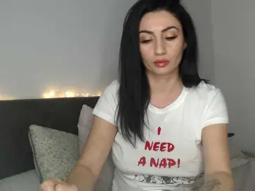 Bongacams Watch Live Sex Cams of ElizabethAC