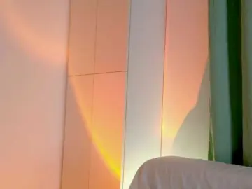 Bongacams Free Porn Cam of LilouKatt