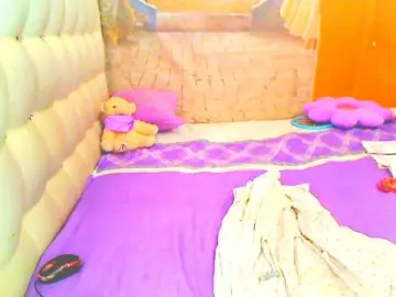 Bongacams Watch Live Sex Cams of HOTLILLIE