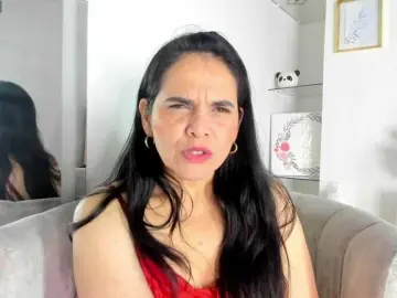 Bongacams Private Sex Chat of LauraHotties