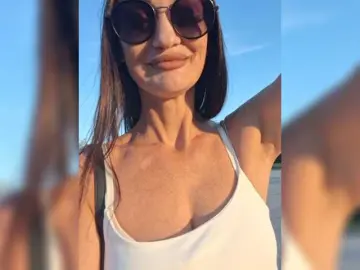 Bongacams Live Sex of ALICEm