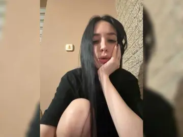 Stripping milf cams