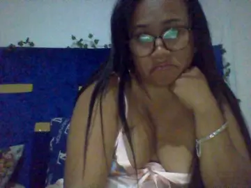 Bongacams Watch Live Sex Cams of Myrahsexy
