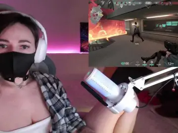 Bongacams Watch Live Sex Cams of NightMint