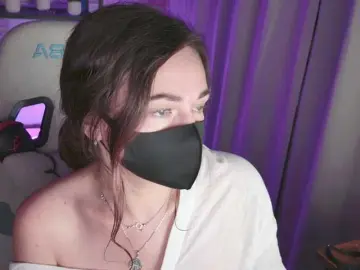 Bongacams Nude Webcam of NightMint