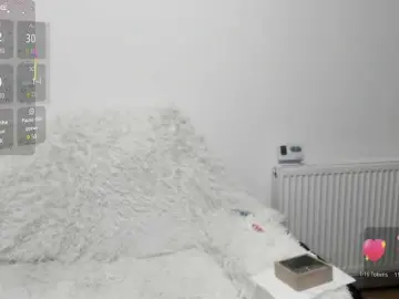 White babe milf cams