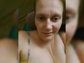 Bongacams Sex Cam of Lunauniverse