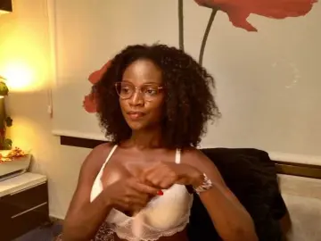 Bongacams Free Live Porn of Lolaciao23