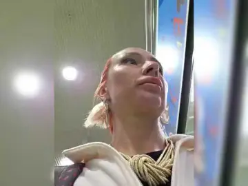Bongacams Live Sex Cam of Valeriah