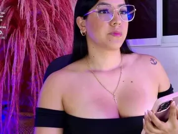 Bongacams Best live sex cam show of ZoeCamils