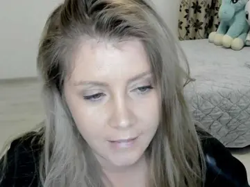 Ass fingering milf cams