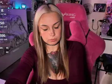 Bongacams Watch Live Sex Cams of ChloeKohaku