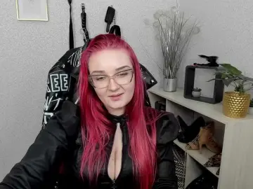 Bongacams Sex Cam of redkissruby