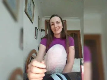 Bongacams Watch Live Sex Cams of Rellaxx1