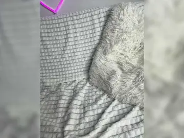 Dildo play milf cams