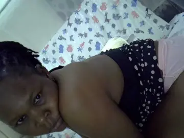 Bongacams Sex Cam of Queen3slim