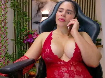 Bongacams Private Sex Chat of lararoberts1