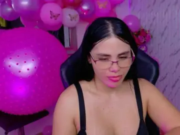 Bongacams Live Porn of lararoberts1
