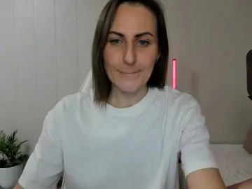 Bongacams Live Sex Cam of Kiza9