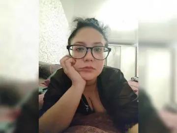 Bongacams Live Sex Cam of Polyk93