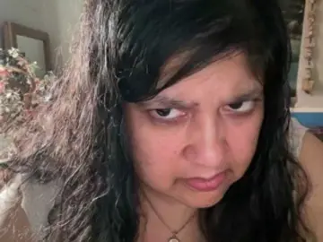 Bongacams Free Live Porn of DUMBHOEMELANIE
