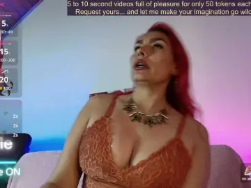 Bongacams Live Sex Cam of carol-love1